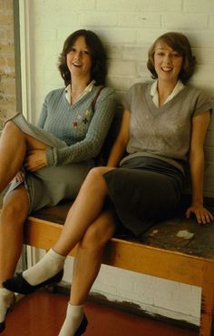 Two teenage school girls at Hatters Lane School, High Wycombe UK 1980s by Gavin Watson 80s Nerd, Rave Scene, Nerd Outfits, High School Fashion, Youth Subcultures, 80s Costume