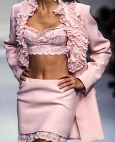 Pink Runway, Iconic Looks, Malibu Barbie, Claudia Schiffer, Dress Rental, Naomi Campbell