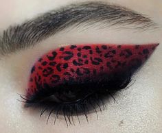 Chill Place, Goth Eye Makeup, Scene Makeup, Rings Aesthetic, Valentines Makeup