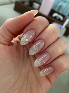 Chrome Glitter Ombre Nails, Elegant Trendy Nails, Clear Nail Base Designs, Pale Sparkle Nails, Clear Chunky Glitter Nails, Acrylic Nails Almond Sparkle, Sparkle French Almond Nails, New Years Nails Oval Shape, Nails Inspiration Sparkle