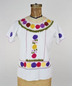 Vtg Mexican White Cotton Linen Shirt w Floral Embroidery // Ethnic Folk Peasant Top, Woodstock Boho Bohemian Cotton Peasant Top With Boho Collar, Folk Style Cotton Peasant Top For Festival, White Cotton Bohemian Top, Cotton Folk Peasant Top For Festivals, Bohemian Multicolor Cotton Peasant Top, Festival Cotton Peasant Top With Geometric Embroidery, Folk Style Cotton Blouse With Boho Collar, Cotton Folk Peasant Top For Beach, White Bohemian Tops With Floral Embroidery