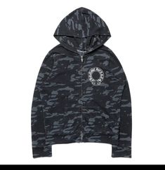 For people who like shaded and patched stuff.Hoodie with a patched contrast design is absolutely a new fashionable addition in your hoodie collection for winter. Patched Hoodie, Chrome Hearts Hoodie, Hoodie Store, Patchwork Hoodie, American Flag Hoodie, Army Patches, Contrast Design, Hoodie Collection, Orange Hoodie