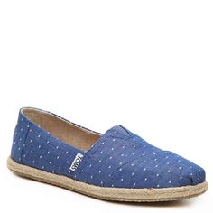 Brand New Alpargata Espadrilles By Toms In Size 6.5 (Run Tts) Add An Update To Your Flat Collection With The Alpargata From Toms! Add An Extra-Cool Factor To Your Everyday Look With These Slip-Ons That Feature A Dotted Design And Espadrille Midsole. Canvas Upper Slip-On Round Toe Fabric Lining Removable Cushioned Insole Espadrille Midsole Synthetic Sole Blue Slip-on Espadrilles With Textured Sole, Blue Espadrilles With Rubber Sole For Spring, Blue Textured Sole Slip-on Espadrilles, White Cotton Espadrilles With Round Toe, Blue Comfortable Espadrilles For Summer, Blue Casual Espadrilles For The Beach, Casual Espadrilles For Everyday Spring Wear, Casual Everyday Espadrilles For Spring, Blue Cushioned Slip-on Espadrilles