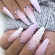 Ombre Nail Design, Matte White Nails, Pink And White Nails, Nail Diamond, Ombre Acrylic, Coffin Nails Matte, Light Pink Nails, Pink Ombre Nails