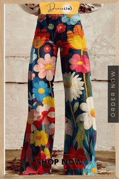 Skinny Colorful Flowered Loose Pant Look Boho Chic, Flower Geometric, Mid Waist Pants, Estilo Hippie, Casual Wide Leg Pants, Stylish Pants, Elegante Casual, Fall Fits, Button Flowers