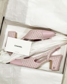 Chanel Aesthetic Shoes, Chanel Pink Shoes, Chanel Slingback Shoes, Chanel Shoes Outfit, Im Rich, Chanel Shoes Heels, Vibe Mood, Chanel Heels, Chanel Slingback