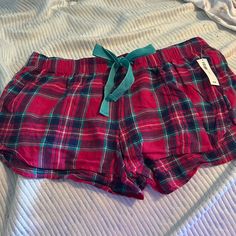 New With Tags - Old Navy Pajama Shorts Old Navy Pajamas, Chino Shorts Women, Olive Shorts, Old Navy Leggings, Summer Bottoms, Womens Pajama Shorts, Tie Shorts, White Denim Shorts, Old Navy Shorts