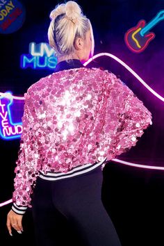 Features of Pink Sequin Jacket 💖1.Exquisite Sequin DecorationThe jacket is adorned with thousands of carefully selected pink sequins. Meticulous stitching adds sophistication to the overall shape of the jacket.💖2.COMFORT FITVictray's pink sequin jacket features a comfortable cut that ensures ease whether you're dancing at a party or strolling around the city.💖3.Multi-Occasion WearPerfect for dinners, proms, or nightclub parties, this pink sequined jacket will give you a striking look and make you the center of attention.💖4.Fashion Matching SuggestionsPair it with slim-fitting jeans or a sequin skirt, along with fashionable high heels and simple accessories to showcase your sense of fashion and femininity.Explore more sequin jackets to elevate your style. ✨Fit & Features sleeve length：l Nightclub Party, Just For Today, Sequin Jacket, Pink Sequin, Long Sleeve Mini, Night Club, Body Shapes, Jacket Tops, Sequin Skirt