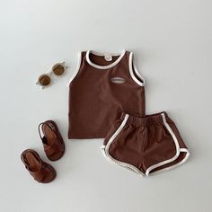 Casual Cotton Playwear Sets, Playful Cotton Sets For Beach Season, Casual Brown Playwear Sets, Summer Cotton Playwear Sets, Summer Sleeveless Playwear Sets, Brown Cotton Tank Top For Summer, Brown Cotton Summer Tank Top, Summer Brown Cotton Tank Top, Cotton Playwear Sets For Beach Season