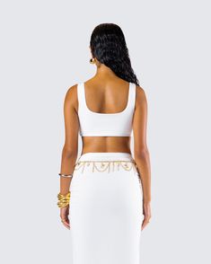 This white bra top is a need not a want 🙌 Made from jersey fabric and complete with a squared scoop neck, this closet essential is the perfect versatile piece for any occasion - from lounging at home to getting drinks with the girls 🤍 White Bra Top, White Bras, Black Off Shoulder, Closet Essentials, Graphic Top, White Jersey, Beach Babe, Pocket Pants, White Mini Dress