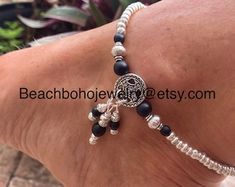 Silver Anklets With Beads For Beach, Silver Anklets With Silver Beads For Beach, Handmade Silver Strand Anklets, Beach Silver Anklets With Silver Beads, Silver Beach Anklets With Silver Beads, Silver Bohemian Strand Anklets, Bohemian Silver Beads Anklets For Beach, Bohemian Silver Beaded Anklets For Beach, Turtle Anklet