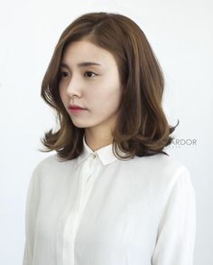 Rebonded Hair, Middle Hair, Korean Short Hair, Nails 2018, Korean Hair, Lob Hairstyle, Style Instagram, Super Nails, Hair Affair