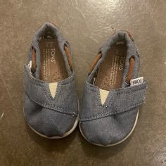 Nwot Toms Baby Shoes Size T3 Blue Canvas Shoes With Rubber Sole, Closed Toe, Blue Slip-on Sneakers With Soft Sole, Baby Shoe Sizes, Baby Walker, Shoes Color, Toms Shoes, Kids Shoes, Baby Shoes, Color Blue