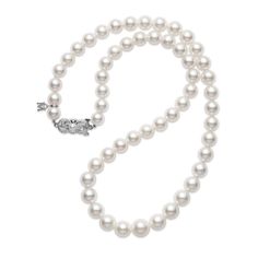 Crafted with expertly selected Akoya Pearls on a durable 18k White Gold strand, this timeless piece from our Everyday Essentials Collection exudes elegance and sophistication in its pure, natural White hue. Akoya Pearl Necklace, Glam Jewelry, Pearl Strands Necklace, Graduation Necklace, Mikimoto Pearls, Pearl Accessories, Bridal Accessories Jewelry, Pearl Strand, Cultured Pearl Necklace