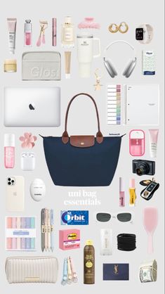 Bag Essentials Aesthetic, College Bag Essentials, International Travel Checklist, Uni Essentials, Trending Bags, School Backpack Essentials, University Essentials