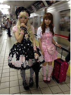 Bittersweet Lolita, About Japan, 일본 패션, Lolita Outfits, Gyaru Fashion, Mass Media, Opposites Attract, Gravure Idol, Hair Clothes