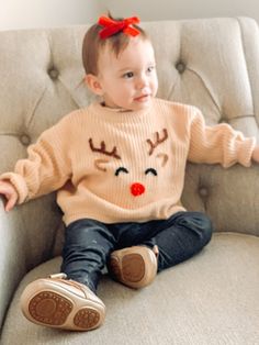 Beautiful Holiday hand embroidered Reindeer figure  chunky sweater. Perfect for your baby's first Christmas .  This listing is for Reindeer sweater only. If you want a different color or design, just send us a convo Hand embroidery on a chunky sweater True to size Custom orders welcome Christmas Jumper Embroidery, Baby Christmas Sweater, Hand Embroidered Sweater, Christmas Hand Embroidery, Knit Embroidery, Diy Christmas Sweater, Reindeer Figure, First Christmas Baby, Winter Embroidery