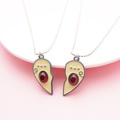 2 Pcs/Set Best Friends Pendant Necklace for Women Cute Avocado Lover Broken Heart Clavicle Chain BFF Best Friends Jewelry, Friends Jewelry, Cute Avocado, Friend Jewelry, Best Friend Jewelry, Double Chain, Heart Pendant Necklace, Necklace For Women, Heart Pendant