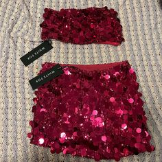 Brand New With Packaging Zip Up Tube Top And Skirt, Elastic Strip On The Top To Keep From Sliding Sequin Set Outfit, Vegas Fits Party, Party Outfit Pink, Sequin Set, Colorful Concert Outfit, Birthday Party Outfit, Pink Sequin Skirt, Birthday Skirt, Pink Tube Top