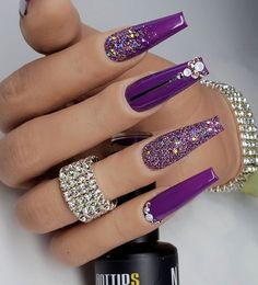 Purple Nail Art, Purple Acrylic Nails, Nagellack Trends, Purple Nail Designs, Pretty Nail Designs, Nail Designs Glitter, Bling Nails, Fancy Nails, Nail Arts