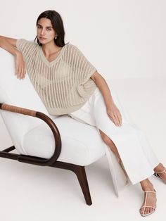 This oversized sweater is knitted using an open, mesh-like stitch in our chunky, mercerized cotton yarn—a special process that produces a smoother, silkier handfeel with a signature luster.  Oversized fit.  Organic: Made with certified, organically grown cotton that's easier on the earth.  V-neck.  Straight hem with vented sides.  *This style is unlined.  Oversized fit.  Short, dolman sleeves.  Above-hip length.  Model: Size S, 5'10" (178cm). Baggy Sweaters, Mercerized Cotton Yarn, Dolman Sweater, Womens Knit Tops, Top Banana, Knit Tops, Women's Sweaters, Oversized Top, Open Weave