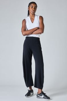 The On The Loose Work Pants Versatile Relaxed Fit Elastane Pants, Chic Workwear Pants With Comfort Waistband, Chic Pants With Comfort Waistband For Work, Chic Straight Yoga Pants, Chic Yoga Straight Pants, Wide Leg Sweatpants With Comfort Waistband For Work, Versatile Straight Yoga Pants In Elastane, Relaxed Fit Elastane Wide Leg Pants For Work, Comfort Waistband Wide-leg Work Pants