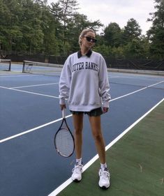 Vintage Sports Aesthetic, Jourdan Sloane, Tennis Dress Outfit, Rich Girl Outfits, Tennis Dresses, Hamptons Aesthetic, Tennis Aesthetic, Activewear For Women, Sports Aesthetic