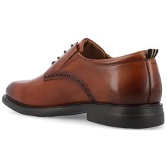 Introducing the Stafford derby shoe by Thomas & Vine, a perfect combination of style and comfort. Crafted with genuine leather, these lace-up shoes exude durability and timeless charm. The 12 mm Tru Comfort Foam™ insole provides superior cushioning, ensuring all-day comfort with every step. With a round-toe design, 1-inch block heel, elastic gusset for extra comfort, and an ExtraLight outsole, the Stafford derby delivers both style and practicality. The cushioned collar and tongue add an extra l Thomas Vines, Derby Shoe, Derby Dress, Closed Toe Shoes, Dress Shoe, Round Toe Heels, Derby Shoes, Toe Designs, Lace Up Shoes