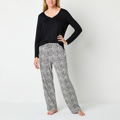 You'll love adding this Liz Claiborne women's Cool and Calm 2-piece pajama set to your wind-down routine. It's made from soft stretch-jersey with breathable, temperature-regulating, and moisture-wicking fibers to activate cooling all night. It includes a long-sleeve henley top and coordinating printed pants with a drawstring waistband and side slip pockets.# Pieces In Set: 21st Piece Description: Top1st Piece Apparel Length: 26 Inches1st Piece Fabric: Jersey1st Piece Fiber Content: 95% Rayon, 5% Henley Top, Pajama Sets, Printed Pants, Drawstring Waistband, Liz Claiborne, Women Long Sleeve, Pajama Set, 2 Piece, Moisture Wicking