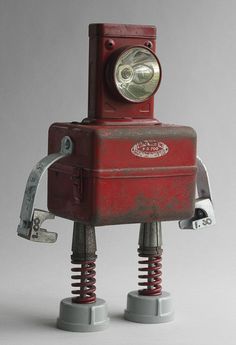 big beam by adopt-a-bot, via Flickr Toy Robot, Futurisme Retro, Vintage Robots, Retro Robot, Arte Robot, Upcycled Art