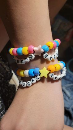 :D I made these based off a post my friend sent me Gender Fluid Pronoun Bracelets, Friend Ship Bracelets Ideas, Pansexual Bracelet, Friend Ship Bracelets, Diy Kandi Bracelets, Friend Ship, Diy Kandi, Kandi Kid