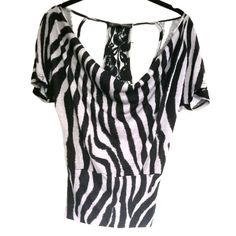 Heart Soul Women's Zebra Print Blouse Top - Size Xs Extra Small Gray Black Lace. Condition Is New With Tags. New With Tags. Beautiful Lace Detail In Back All Items Come From A Smoke Free Home I Accept Reasonable Offers & Ship Super Fast! Feel Free To Ask Me Any Questions <3 Black Ruffle Blouse, Denim Bows, Boho Style Tops, Maroon Blouse, Teal Blouse, High Low Blouse, Bow Shirts, Animal Print Blouse, Dress Shirts For Women