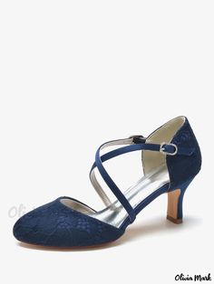 Olivia Mark - Exquisitos zapatos de novia de encaje azul oscuro con punta redonda, brillantes pedrería y tacón grueso y resistente Retro Lace Dress, Bridal Shoes Vintage, Heel For Women, Lace Bridal Shoes, Blue Bridal Shoes, Fall Toes, White Bridal Shoes, Lace Evening Gowns, Blue Bridal