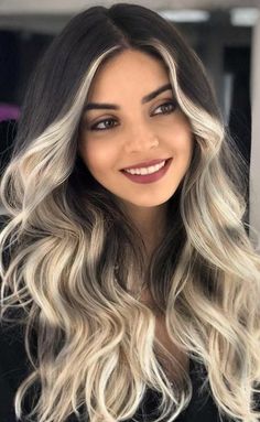 Unique Hair Color Ideas 2023, Hair Colour Ideas Brown And Blonde, Blonde With A Dark Root, Icy Blonde Money Piece Dark Hair, Dark Hair With Platinum Money Piece, Beige Blonde With Shadow Root, Blond Halo Hair, Haircolor Ideas For 2024, Blonde Halo On Dark Hair