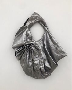 Silver Bag, Conceptual Fashion, Silver Bags, Archive Fashion, Summer Bag, Textiles Fashion, Mode Inspo, New Energy, Photo Styling