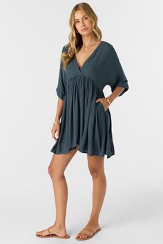 Essential woven mini dress that has a dolman sleeve design, lightweight fabric feel and solid color wash. O'Neill Women's woven mini dress 32.5" In length Dolman sleeve On seam pockets Back neck tie Solid color wash 100% Viscose Crinkle | O'Neill Women's Rosemary Solid Short Sleeve Dress in Slate, Size XS, Viscose Summer Dress With Sleeves, Summer Dresses With Sleeves, Gauze Dress, Dresses Xxl, Mini Shift Dress, Short Sleeve Dress, Elbow Length Sleeve, Mini Dress With Sleeves, Fall Winter Outfits