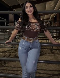 Jaripeo Outfits Summer, Pico Outfits, Baile Fits, Cowboy Outfits For Women, Vaquera Fits, Vaquera Outfits, Cute Cowgirl Outfits, Latina Outfits, Outfits For Mexico