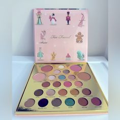 21 Party Ready Matte And Metallic Shadows 2 Velvety Blushes 1 Shimmering Highlighter 1 Warm And Toast Light Golden Bronzer Brand New Toast Light, 21 Party, 21st Party, Eyeshadow Set, Palette Color, Too Faced Makeup, Skincare Tips, Makeup Palette, Beautiful Makeup