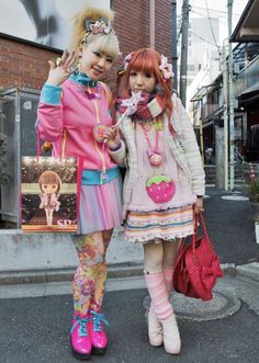 Kawaii Alt, Harajuku Street Style, How To Have Style, Tokyo Streets, Kawaii Outfits, Harajuku Tokyo, Modern Clothes