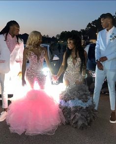 Best Prom Looks, Bodice Prom Dress, Homecoming Dresses Ideas Black, Cute Prom Colors For Black Couples, Black Girls Homecoming Dresses, Prom Styles, After Prom Party Outfit, Black Prom With Pink Accent, Bestie Prom Dresses