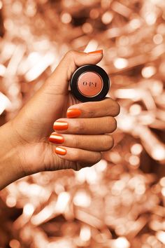 When a "Great Copper-Tunity" knocks, make sure your bronze nails are ready and waiting. Made with OPI Chrome Effects. Sport Tattoos, Chameleon Nails, Bronze Nails, Cherry Blossom Nails, Marble Nails, Travel Beauty