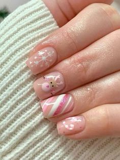 #nail #nailinspo #acrylicnails #pinknails #girly #rhinestones #glitter #disney #rainbownails Non Acrylic Christmas Nails, Cute Nails Short Christmas, Pink Cristhmas Nails, Small Acrylic Nails Christmas, Light Color Christmas Nails, Cute Christmas Nail Designs For Short Nails, Pink And White Xmas Nails, Gel Manicure Christmas Nails, Cute Nail Ideas Christmas