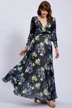 Elegant Printed Chiffon Party Dress, Chiffon Maxi Dress With Floral Print For Gala, Formal Long Sleeve Printed Dress, Formal Printed Long Sleeve Dresses, Long Sleeve Printed Formal Dresses, Printed Silk Long Sleeve Maxi Dress, Formal Silk Chiffon Maxi Dress With Floral Print, Fitted Long Sleeve Silk Chiffon Maxi Dress, Silk Chiffon Long Sleeve Party Dress