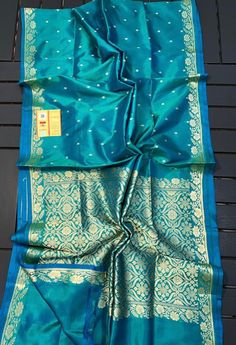 Beautiful Handloom Pure Banarasi Katan Silk Sari With Resham Booties With Running Blouse Piece - Etsy Netherlands Green Paithani Silk Dupatta With Weaving Work, Banarasi Silk Saree With Weaving Work, Transitional Paithani Silk Saree With Weaving Work, Festival Katan Silk Saree With Weaving Work, Blue Katan Silk Dupatta With Weaving Work, Unstitched Katan Silk Saree With Weaving Work, Blue Katan Silk Traditional Wear With Weaving Work, Banarasi Silk Saree With Weaving Work For Eid, Bollywood Style Paithani Silk Dupatta With Weaving Work