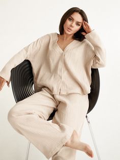 Looking for something soft and cozy to lounge in? Look no further than our pure cotton loungewear set! Made from 100% cotton, this loungewear set is perfect for taking your mind off work or school all day long. The full-sleeve design is ideal for keeping your arms warm, while the thickness and quality of the fabric make it ideal for all-day use. So don't wait any longer, order your Pure Cotton Loungewear Set today! Thickness: Normal Sleeve Length(cm): Full Material Composition: 100%Cotton Cotton Sleepwear, Saint John, Women Nightwear, Pantalon Large, Loungewear Set, Wide Pants, Trouser Suits, Womens Loungewear, Lounge Sets