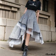 Olivia Mark - Dance Tulle Skirt: Puffy Black and White Plaid Patchwork Midi Skirt with Irregular Hem and Mesh Overlay Sukienki Maksi, Detail Couture, Mode Tips, Dress Cake, Half Skirt, Black And White Plaid, High Waist Fashion, Fashion Korean, Mode Inspiration