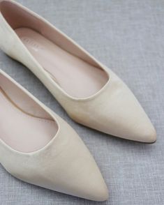 Contemporary, sleek, and refined designed ballet flats. This smooth satin pointed toe flat brings comfortable simplicity and elegance throughout your special day or to change into to dance the night away. Also great for your wedding party, a night out, and holiday events. Available in 7 colors.DETAILS:UPPER: Synthetic upper and liningMATERIALS: Manmade outsoleHEEL HEIGHT: 0.3"ORIGIN: Imported Pointy Flats, Pointy Toe Flats, Holiday Events, Party Details, Pointed Toe Flats, Elegant Chic, Party Night, On Shoes, Formal Wear