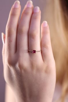 "14k & 18k Natural Ruby or Emerald Ring / Genuine Ruby or Emerald Ring Available in Gold, Rose Gold and White Gold / July or May Birthstone ❥ ITEM DETAILS ---> Gold Color of Choice : Yellow Gold, Rose Gold, White Gold ---> Material : 14k ( 585 ) or 18k ( 750 ) Real Gold. It is Not Gold Filled or Gold Plated ---> Made to order ---> Band Thickness : 1.60 mm ---> Band Width : 1.40 mm ---> Diamond Cut: Round ---> Number of Diamond: 8 ---> Diamond Clarity: H Color SI/SI1 C Simple Gold Rings Without Stone, Emerald Ring Design, Fashion Jewelry Necklaces Gold, Ruby Ring Gold, Evil Eye Necklace Gold, Purple Amethyst Ring, Gold Jewelry Simple, Diamond Gift, Gold Signet Ring