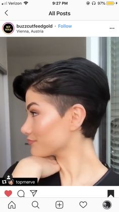 Straight Undercut Women, Pixiecut Undercut, Shortish Hair, Kinds Of Haircut, Chic Short Hair, Korean Short Hair, Pinup Art, Hair Streaks