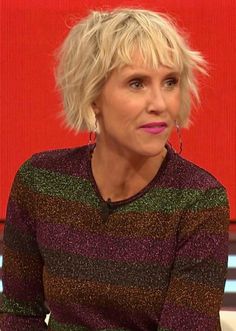 Razor Bob, Short Hair Dos, Older Women's Hairstyles, Sassy Haircuts, Going Grey, Short Shag Haircuts, Bob Cuts, Short Shag